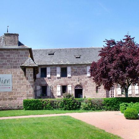 Hotel Restaurant Le St Julien Varetz Exterior photo